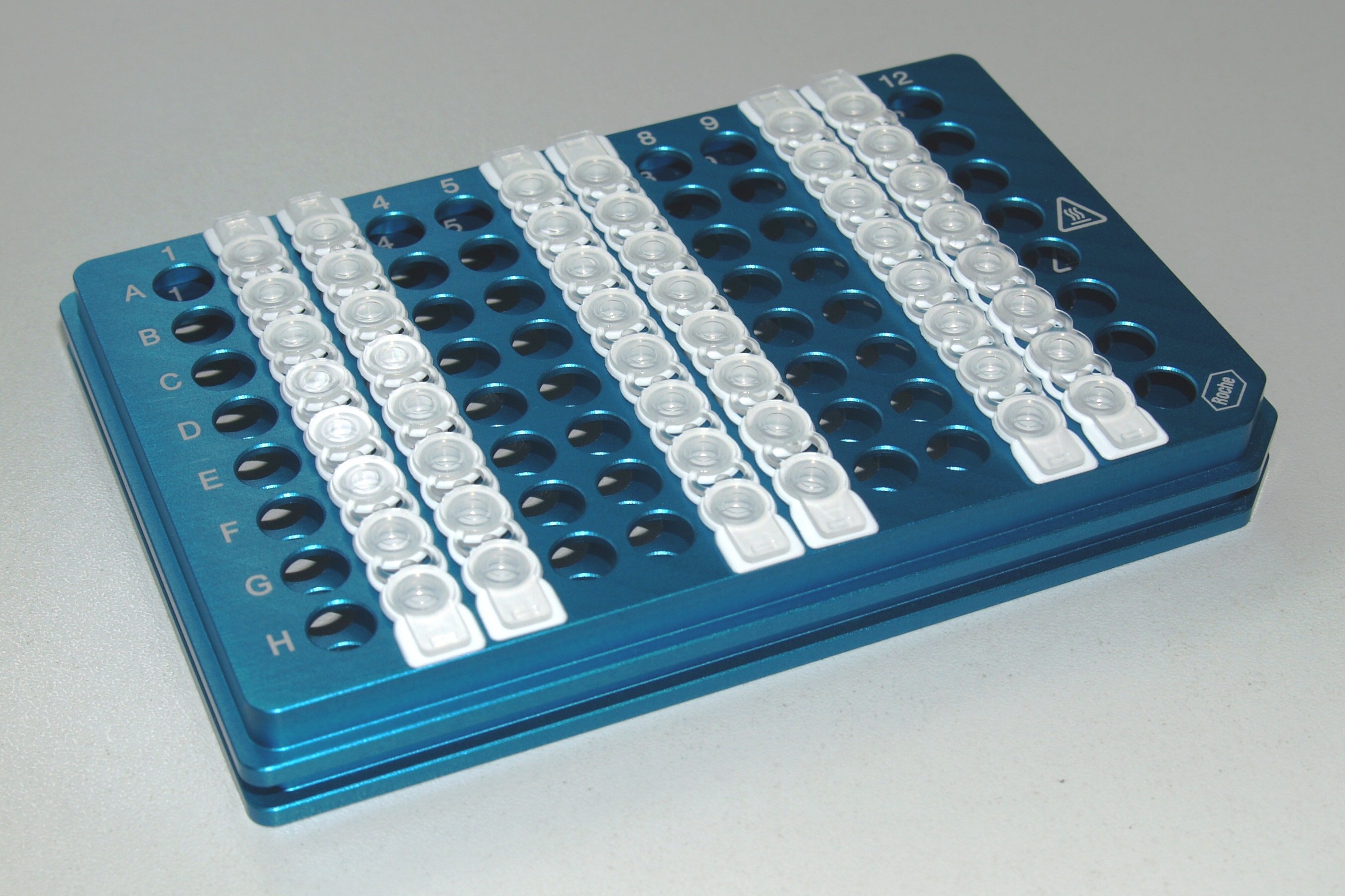 LightCycler® 8-Tube Strip Adapter Plate